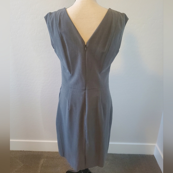 The Limited Sheath Dress Size 8 - Picture 2 of 6